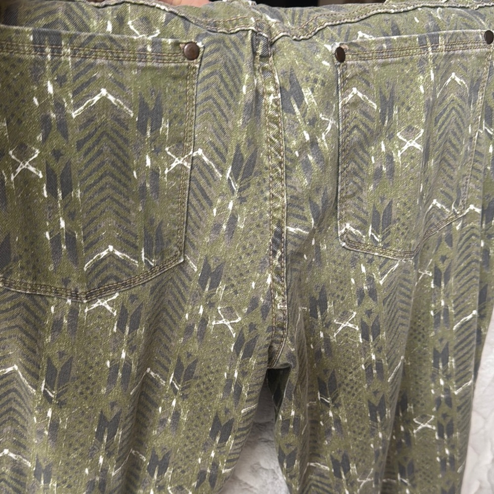 Green Patterned Pants - Picture 3 of 3